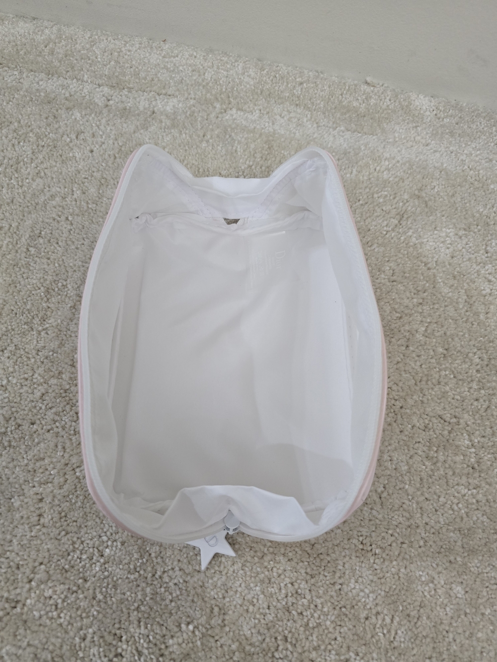 Dior Pink Cosmetic Pouch - Picture 4 of 12